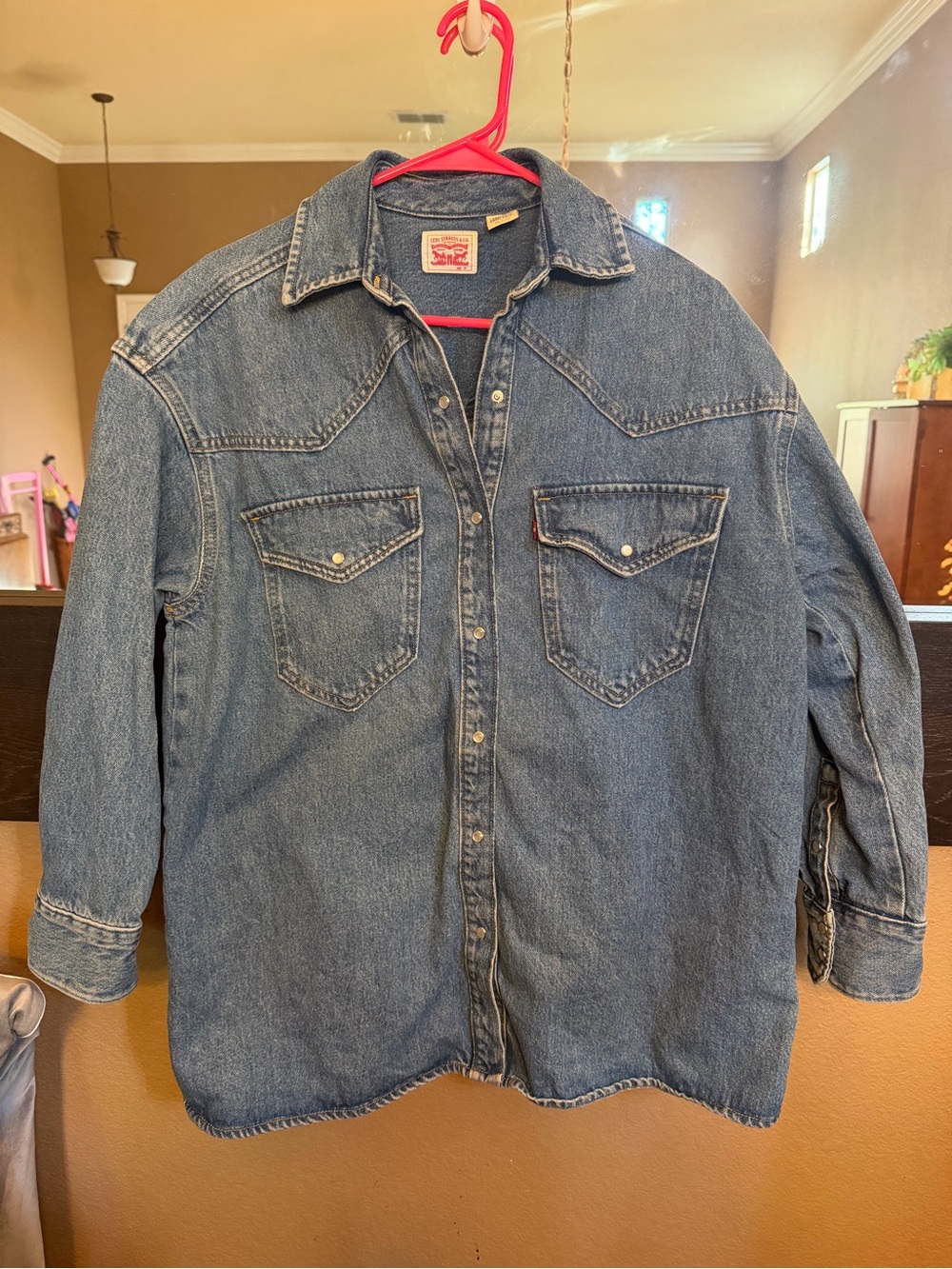 Vintage 90’s Women’s Levi’s Oversized Heavyweight Shirt